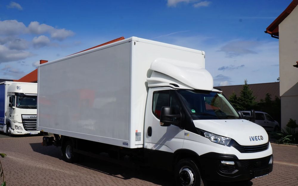 Iveco DAILY 72c18 Automat HI-MATIC Kontener 6 m 74 tys km STAN NOWY - Camion furgon: Foto 1 Iveco DAILY 72c18 Automat HI-MATIC Kontener 6 m 74 tys km STAN NOWY - Camion furgon: Foto 1