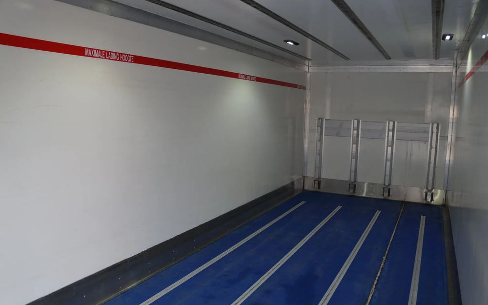 Camion frigider MAN TGM 18.250 EURO 6 CHŁODNIA KONTENER 7.50 m 275 TYS KM: Foto 7 Camion frigider MAN TGM 18.250 EURO 6 CHŁODNIA KONTENER 7.50 m 275 TYS KM: Foto 7