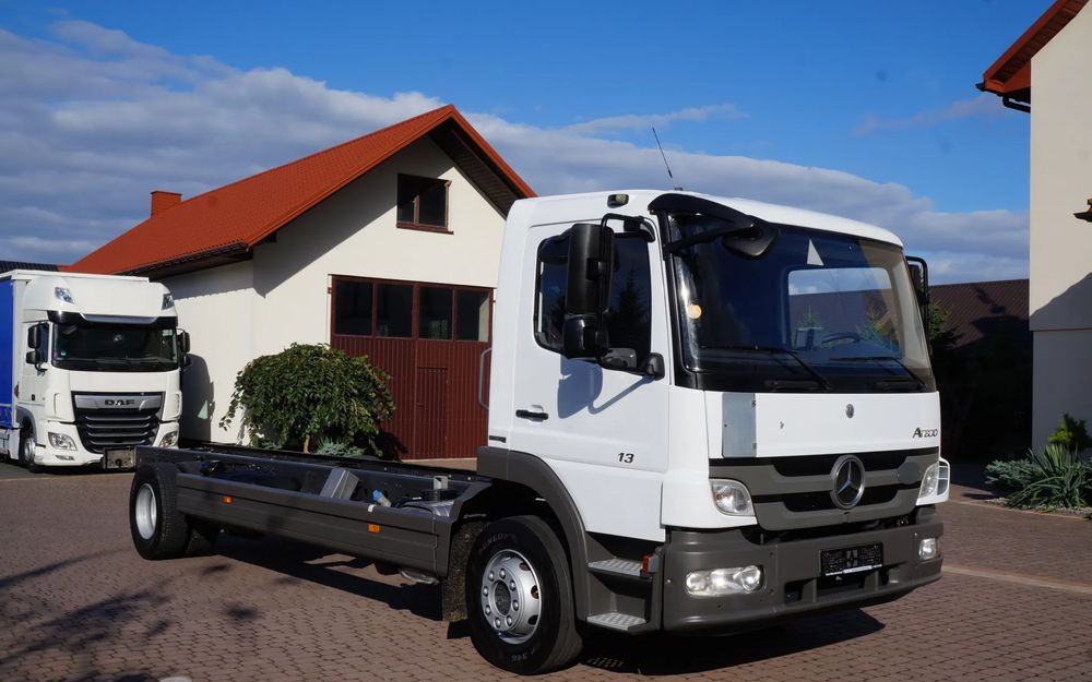 Mercedes-Benz ATEGO 1318 EURO 5 RAMA DO ZABUDOWY MANUAL 1322 - Camion şasiu: Foto 2 Mercedes-Benz ATEGO 1318 EURO 5 RAMA DO ZABUDOWY MANUAL 1322 - Camion şasiu: Foto 2