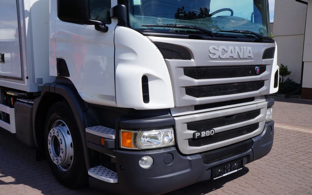 Scania P280 Euro 6 18 TON CHŁODNIA 16 PALET NISKI PRZEBIEG - Camion frigider: Foto 5 Scania P280 Euro 6 18 TON CHŁODNIA 16 PALET NISKI PRZEBIEG - Camion frigider: Foto 5