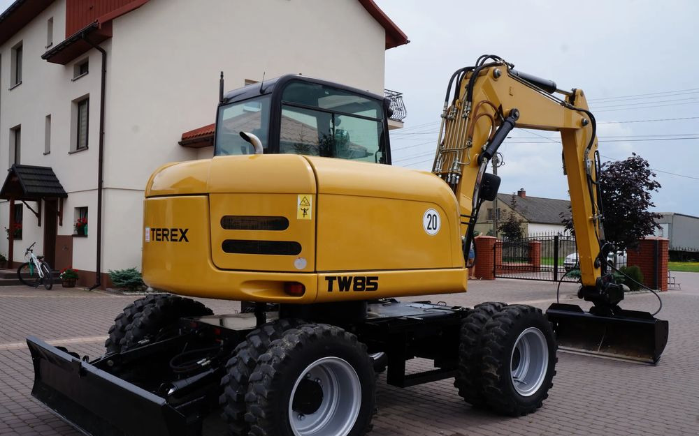Terex TW 85 Koparka kołowa Sprowadzona silnik DEUTZ Stan Wzorowy - Excavator pe roţi: Foto 5 Terex TW 85 Koparka kołowa Sprowadzona silnik DEUTZ Stan Wzorowy - Excavator pe roţi: Foto 5