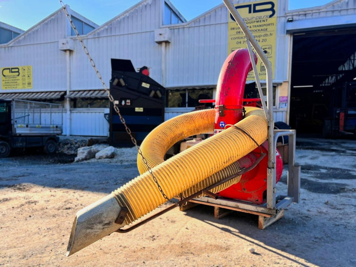 ASPIRATEUR A FEUILLE MOTORISÉ SUR BERCE (NET TVA) - Aspirator industrial: Foto 1 ASPIRATEUR A FEUILLE MOTORISÉ SUR BERCE (NET TVA) - Aspirator industrial: Foto 1