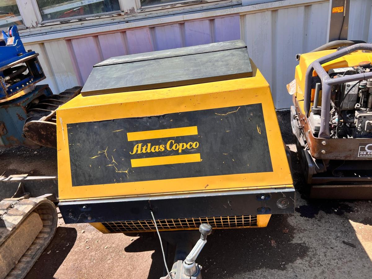 Atlas copco XAS 35 COMPRESSEUR 9BAR SUR REMORQUE (NET DE TVA) - Compresor de aer: Foto 4 Atlas copco XAS 35 COMPRESSEUR 9BAR SUR REMORQUE (NET DE TVA) - Compresor de aer: Foto 4