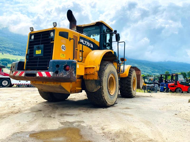 HYUNDAI Chargeuse articulé HL770-7A 23T - Buldoexcavator: Foto 5 HYUNDAI Chargeuse articulé HL770-7A 23T - Buldoexcavator: Foto 5