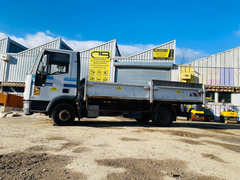 Iveco 75E14 (NET DE TVA) CAMION BENNE 7,5T - Camion basculantă: Foto 3 Iveco 75E14 (NET DE TVA) CAMION BENNE 7,5T - Camion basculantă: Foto 3