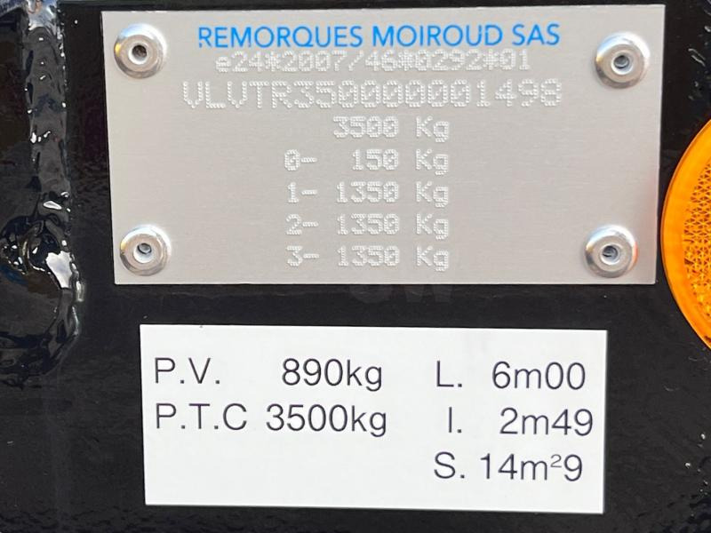 Remorcă transport utilaje nou Moiroud TR3500 3 ESSIEUX 3T5 NEUVE MOIROUD NOIRE LARGE: Foto 9 Remorcă transport utilaje nou Moiroud TR3500 3 ESSIEUX 3T5 NEUVE MOIROUD NOIRE LARGE: Foto 9