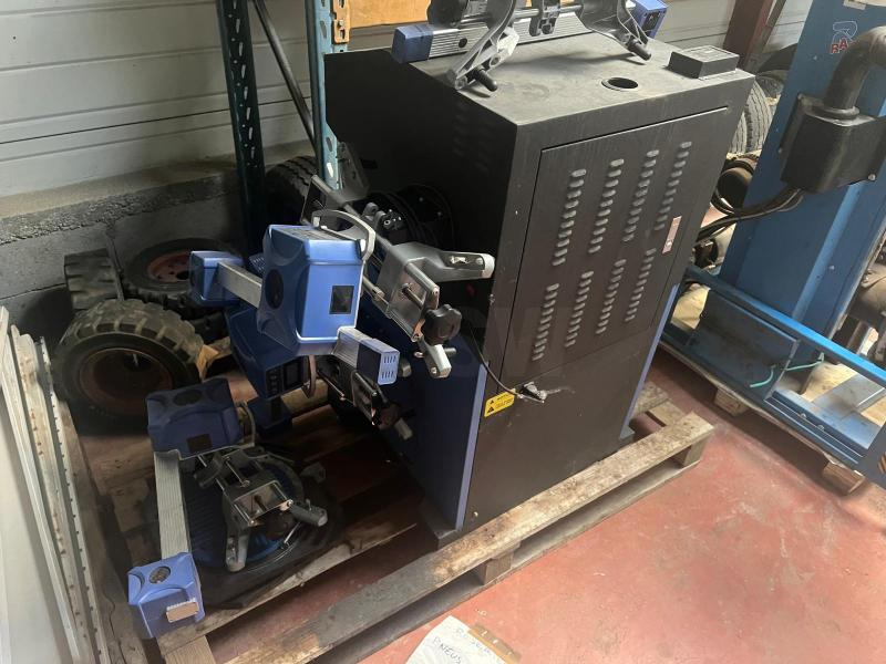 TWIN BUSCH TW115 Banc de géométrie - Echipament de atelier: Foto 2 TWIN BUSCH TW115 Banc de géométrie - Echipament de atelier: Foto 2