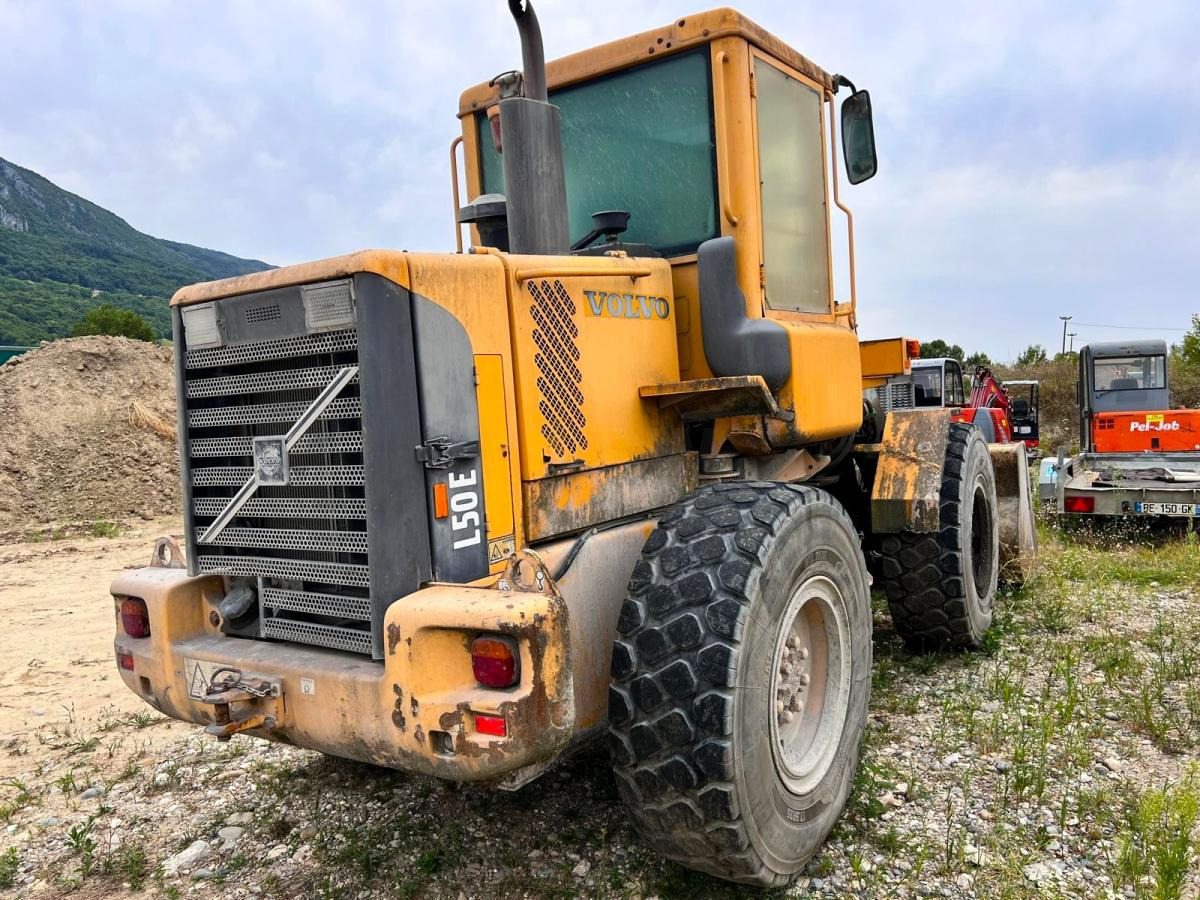 Volvo L 50 E CHARGEUSE A PNEUS 10T - Încărcător frontal pe pneuri: Foto 5 Volvo L 50 E CHARGEUSE A PNEUS 10T - Încărcător frontal pe pneuri: Foto 5