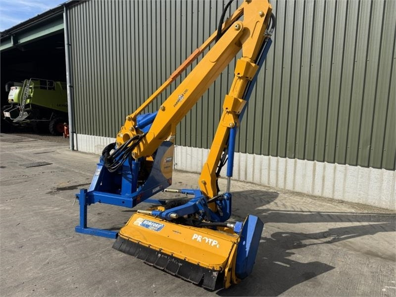 Bomford Bomford Hawk Evo 6.5 Hedge Cutter - Tocător cu braţ: Foto 2 Bomford Bomford Hawk Evo 6.5 Hedge Cutter - Tocător cu braţ: Foto 2