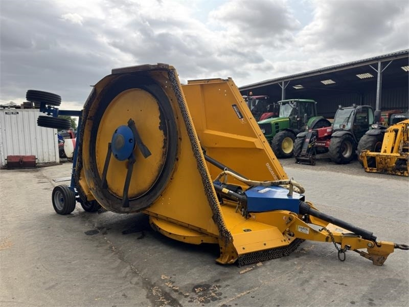 Bomford Triwing 6000 Topper - Tocător resturi vegetale/ Mulcer: Foto 4 Bomford Triwing 6000 Topper - Tocător resturi vegetale/ Mulcer: Foto 4