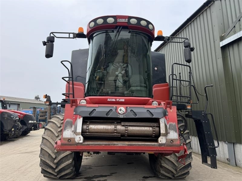 Case Axial Flow AFX 8010 c/w 30ft Header - Utilaje pentru combină agricola: Foto 5 Case Axial Flow AFX 8010 c/w 30ft Header - Utilaje pentru combină agricola: Foto 5