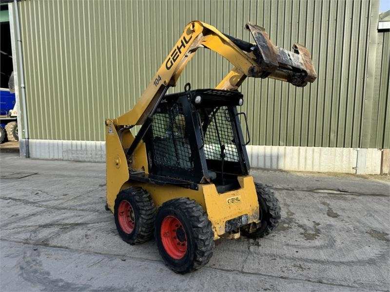 Gehl Gehl R165 Skid Steer - Mini încărcător: Foto 5 Gehl Gehl R165 Skid Steer - Mini încărcător: Foto 5