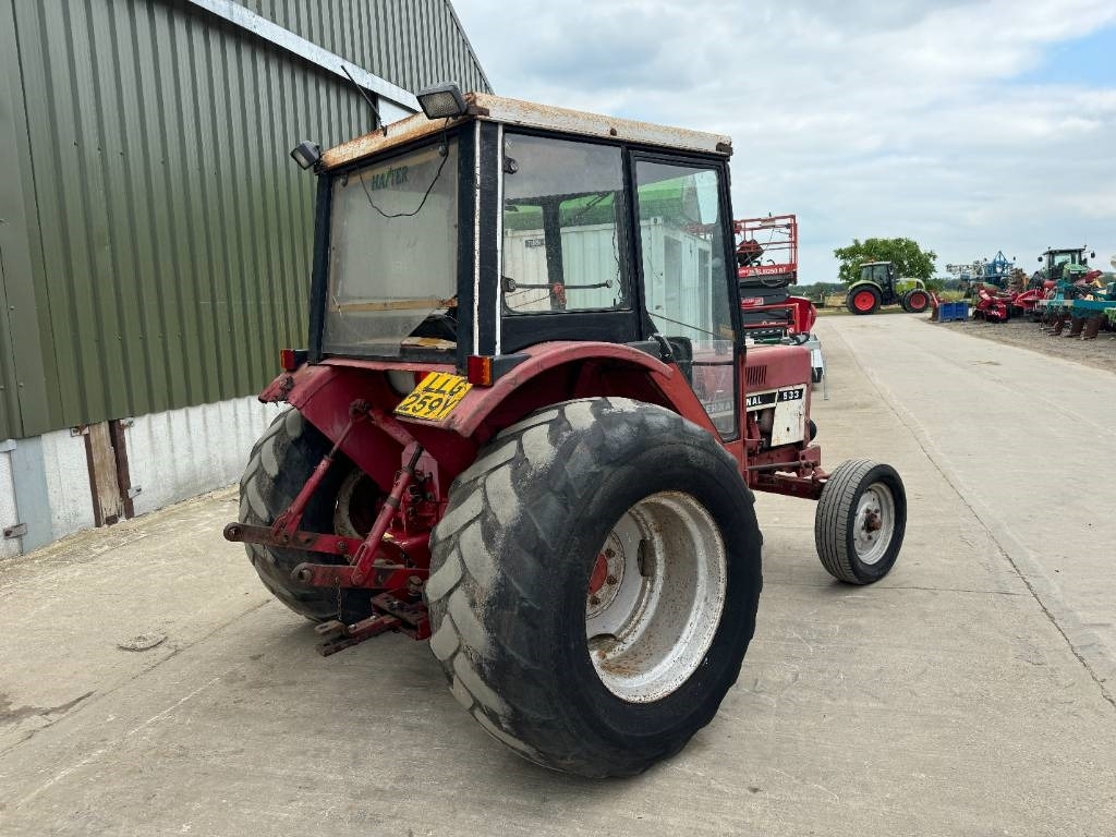 International 533 - Tractor agricol: Foto 3 International 533 - Tractor agricol: Foto 3