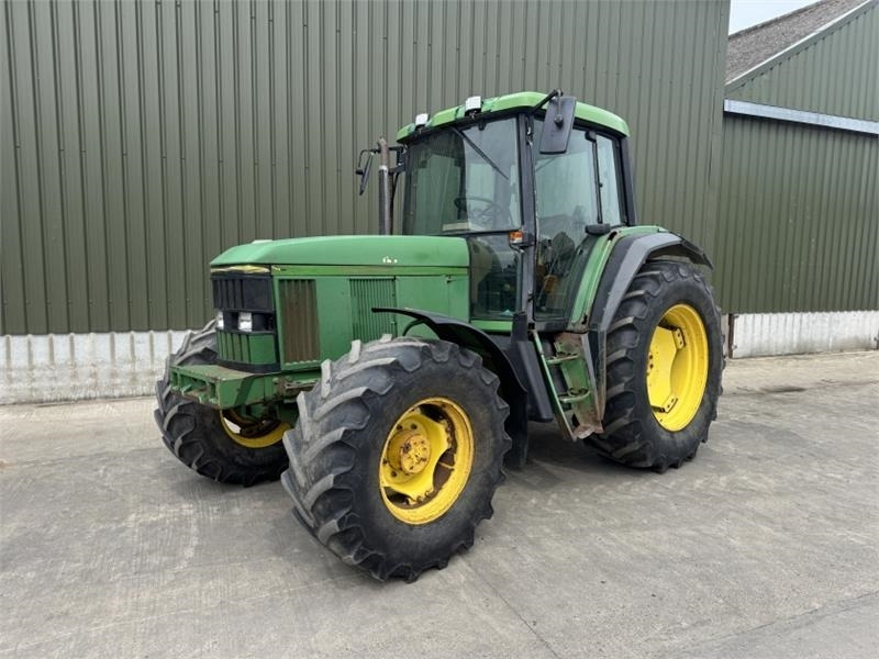John Deere 6800  - Tractor agricol: Foto 1 John Deere 6800  - Tractor agricol: Foto 1