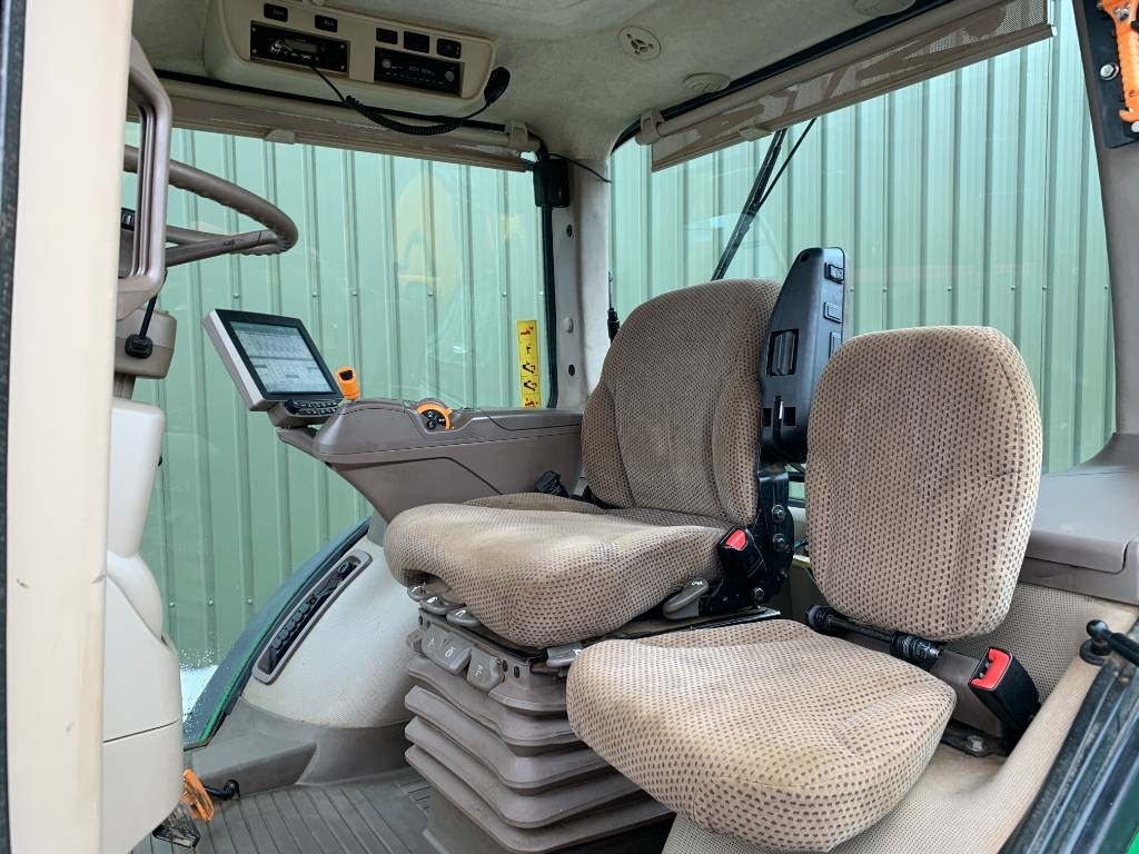 John Deere 7230 R - Tractor agricol: Foto 4 John Deere 7230 R - Tractor agricol: Foto 4