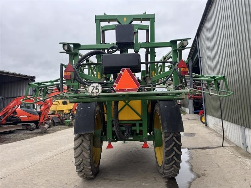 John Deere John Deere 732 Trailed Sprayer - Maşină de erbicidat purtata: Foto 3 John Deere John Deere 732 Trailed Sprayer - Maşină de erbicidat purtata: Foto 3