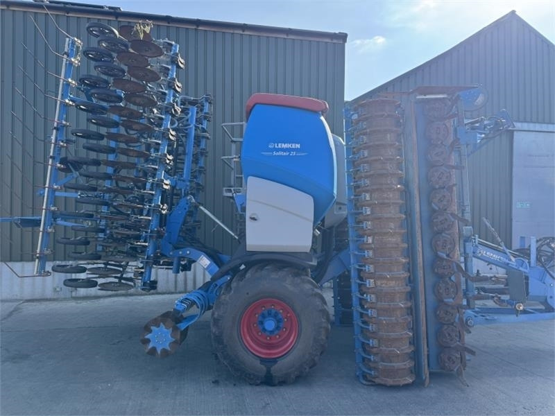 Lemken Zirkon 12 / Solitair 25 6m Combination Drill - Semănătoare combinată: Foto 3 Lemken Zirkon 12 / Solitair 25 6m Combination Drill - Semănătoare combinată: Foto 3