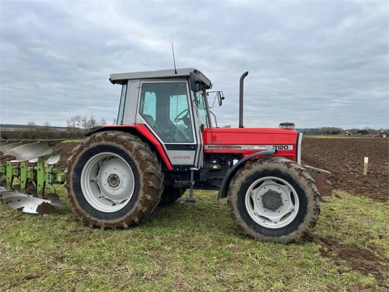 Massey Ferguson 3120 Dynashift - Tractor agricol: Foto 4 Massey Ferguson 3120 Dynashift - Tractor agricol: Foto 4