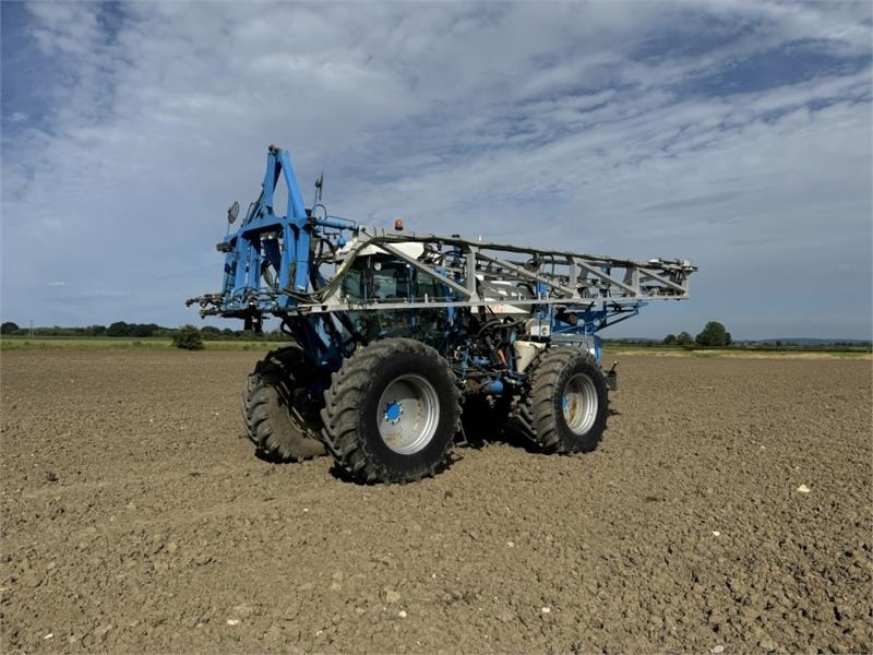 Matrot M44D 36m Self Propelled Sprayer - Maşină de erbicidat purtata: Foto 1 Matrot M44D 36m Self Propelled Sprayer - Maşină de erbicidat purtata: Foto 1