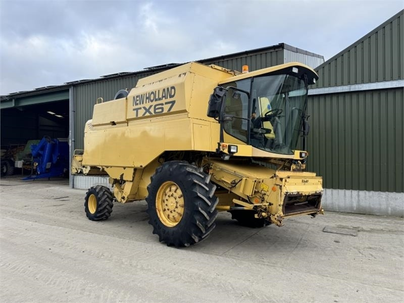 New Holland New Holland TX67 c/w 20ft Header - Utilaje pentru combină agricola: Foto 1 New Holland New Holland TX67 c/w 20ft Header - Utilaje pentru combină agricola: Foto 1