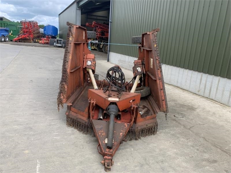 Rihno Rhino SE15-4 Batwing Topper - Tocător resturi vegetale/ Mulcer: Foto 3 Rihno Rhino SE15-4 Batwing Topper - Tocător resturi vegetale/ Mulcer: Foto 3