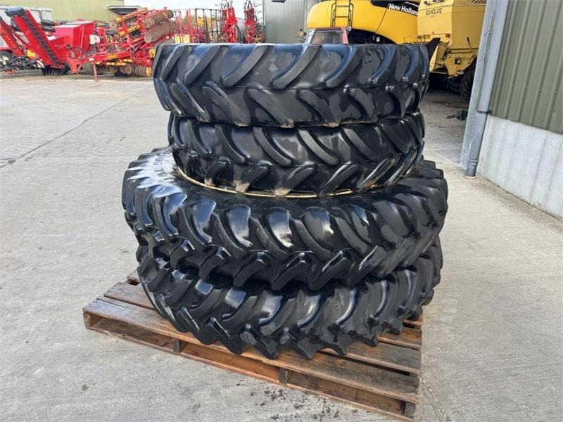Firestone 340/85R36 and 380/90R50 New Holland Rowcrop Wheels - Utilaje agricole: Foto 2 Firestone 340/85R36 and 380/90R50 New Holland Rowcrop Wheels - Utilaje agricole: Foto 2