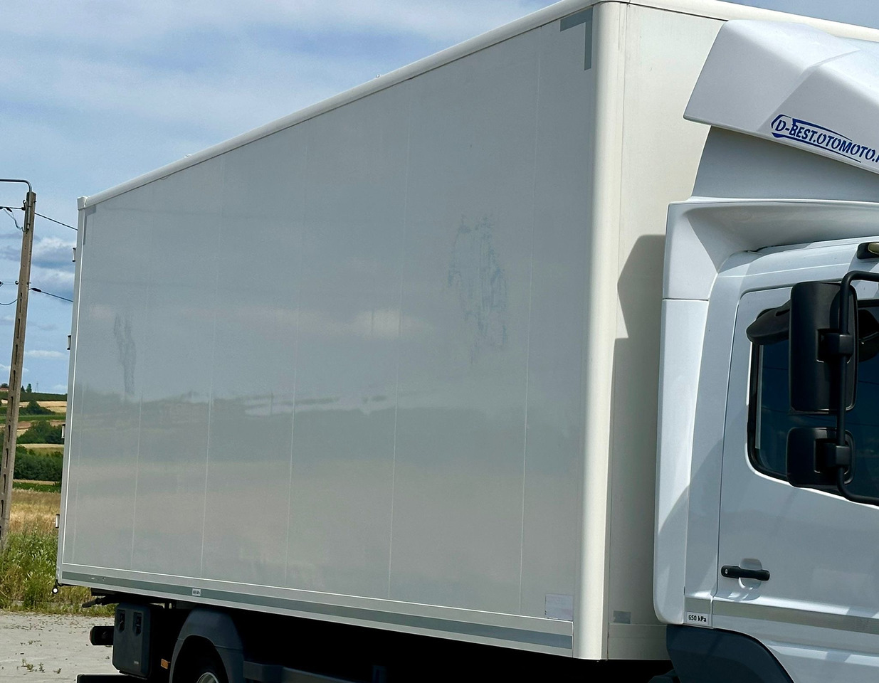 Camion izoterma MERCEDES-BENZ ATEGO / 1221 / IZOTERMA / KONTENER / AUTOMAT / 230 TYS KM / 17 EUROPALET / 6.8 M DŁUGOŚCI / 2019 ROK: Foto 15