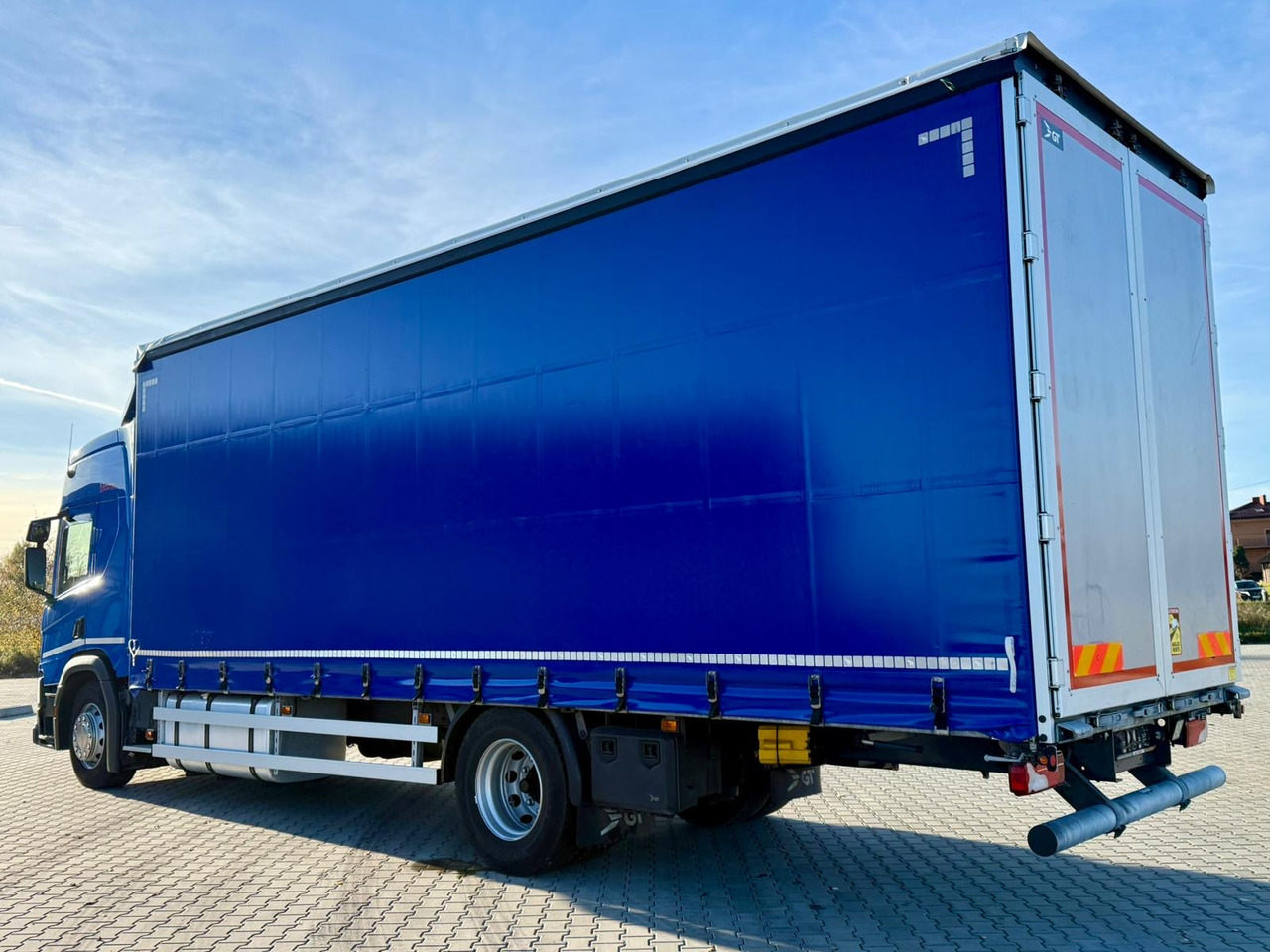 SCANIA P280 / FIRANKA / 20 EUROPALET / SYPIALKA / SILNIK 6 / AUTOMAT - Camion cu prelată: Foto 3 SCANIA P280 / FIRANKA / 20 EUROPALET / SYPIALKA / SILNIK 6 / AUTOMAT - Camion cu prelată: Foto 3