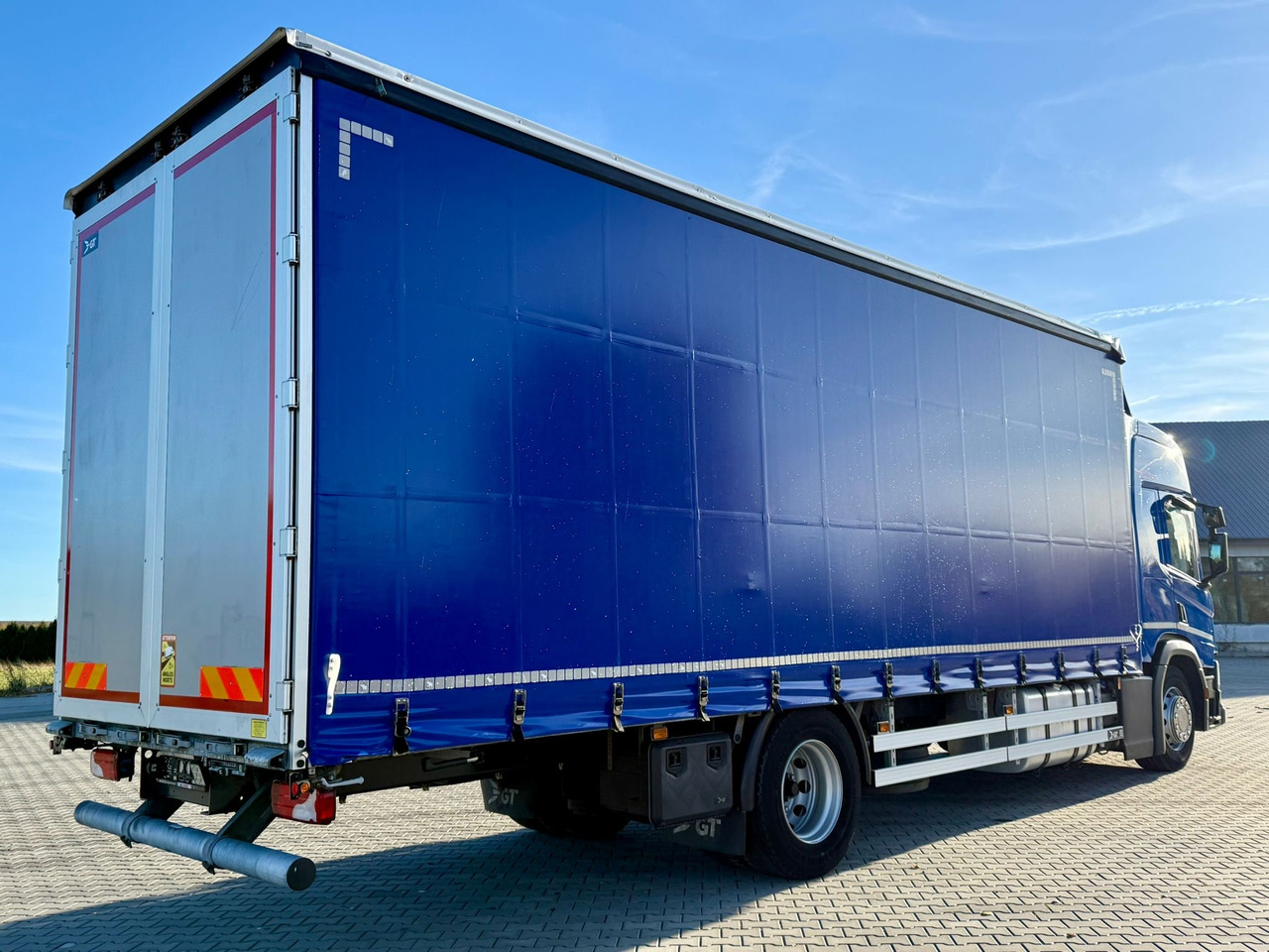 SCANIA P280 / FIRANKA / 20 EUROPALET / SYPIALKA / SILNIK 6 / AUTOMAT - Camion cu prelată: Foto 5 SCANIA P280 / FIRANKA / 20 EUROPALET / SYPIALKA / SILNIK 6 / AUTOMAT - Camion cu prelată: Foto 5