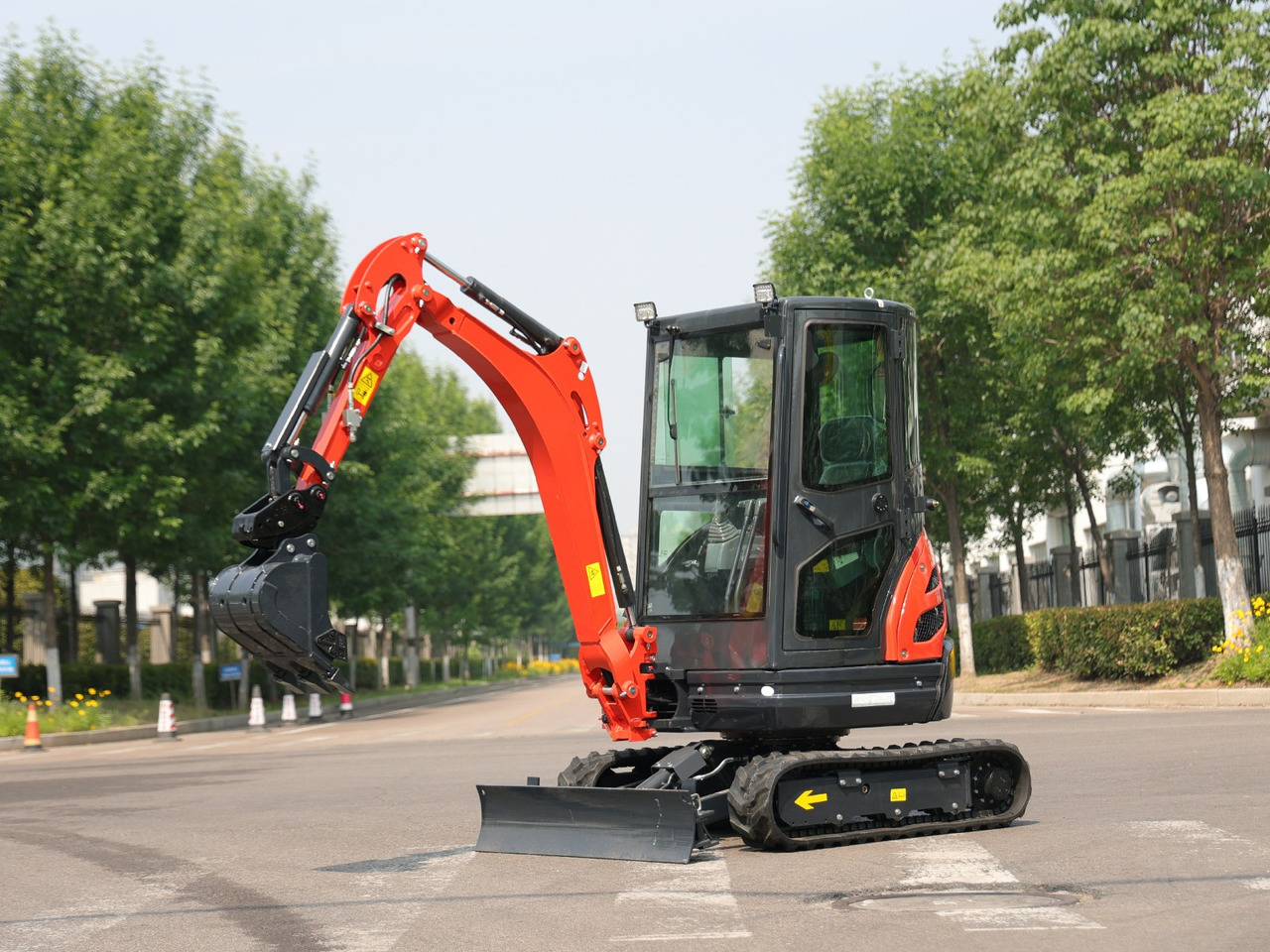 KUBOTA Diesel Mini excavator 2.5 Ton - Müller Machinery MB 25 Plus - VKSH - Mini excavator: Foto 3 KUBOTA Diesel Mini excavator 2.5 Ton - Müller Machinery MB 25 Plus - VKSH - Mini excavator: Foto 3