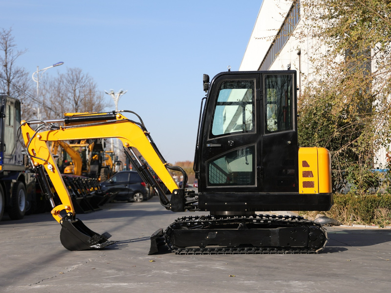 KUBOTA Diesel Mini excavator 3.5 Ton - Müller Machinery MB 35 - KSH - Mini excavator: Foto 2 KUBOTA Diesel Mini excavator 3.5 Ton - Müller Machinery MB 35 - KSH - Mini excavator: Foto 2