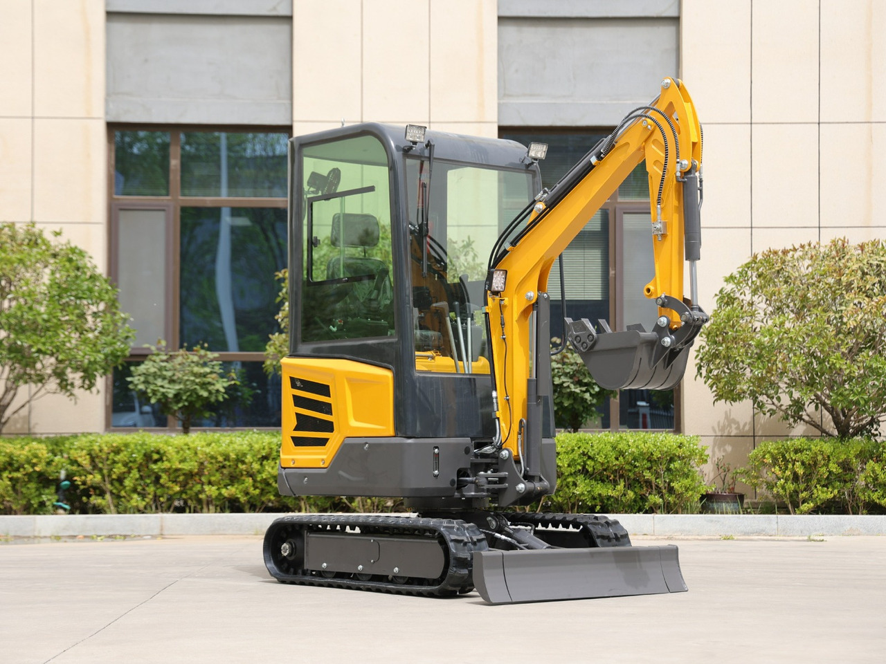 Müller Machinery Diesel Mini excavator 1.8 Ton - Müller Machinery MB 18 - KSH Laidong KB385B Motor - Mini excavator: Foto 3 Müller Machinery Diesel Mini excavator 1.8 Ton - Müller Machinery MB 18 - KSH Laidong KB385B Motor - Mini excavator: Foto 3