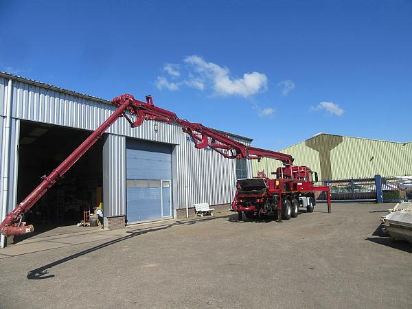 2017 SCHWING S24 X / MB AROCS - Autopompă de beton: Foto 5 2017 SCHWING S24 X / MB AROCS - Autopompă de beton: Foto 5
