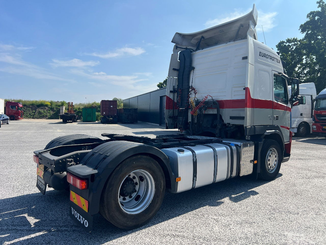 Volvo FM 370 Globe, Euro 5 - Cap tractor: Foto 3 Volvo FM 370 Globe, Euro 5 - Cap tractor: Foto 3