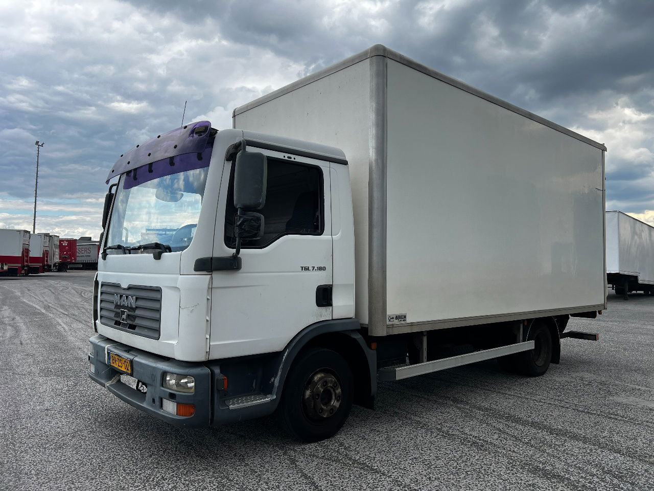 MAN TGL 7.180 Euro 3, Aut - Camion furgon: Foto 1 MAN TGL 7.180 Euro 3, Aut - Camion furgon: Foto 1