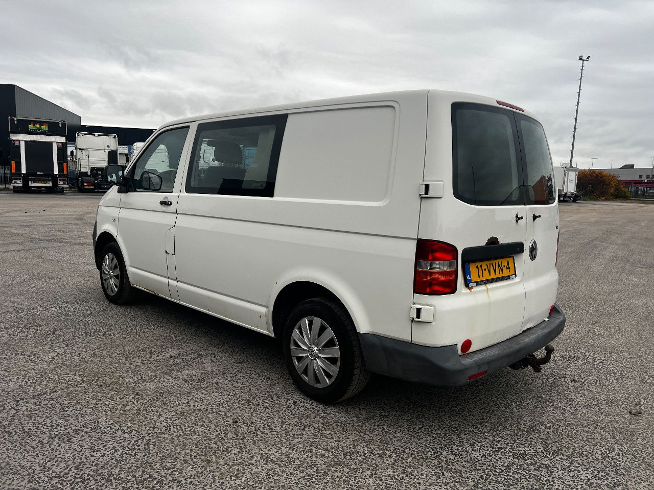 Volkswagen Transporter 2.5 tdi, 96kw, dubbele cabine - Autoutilitară compactă: Foto 4 Volkswagen Transporter 2.5 tdi, 96kw, dubbele cabine - Autoutilitară compactă: Foto 4