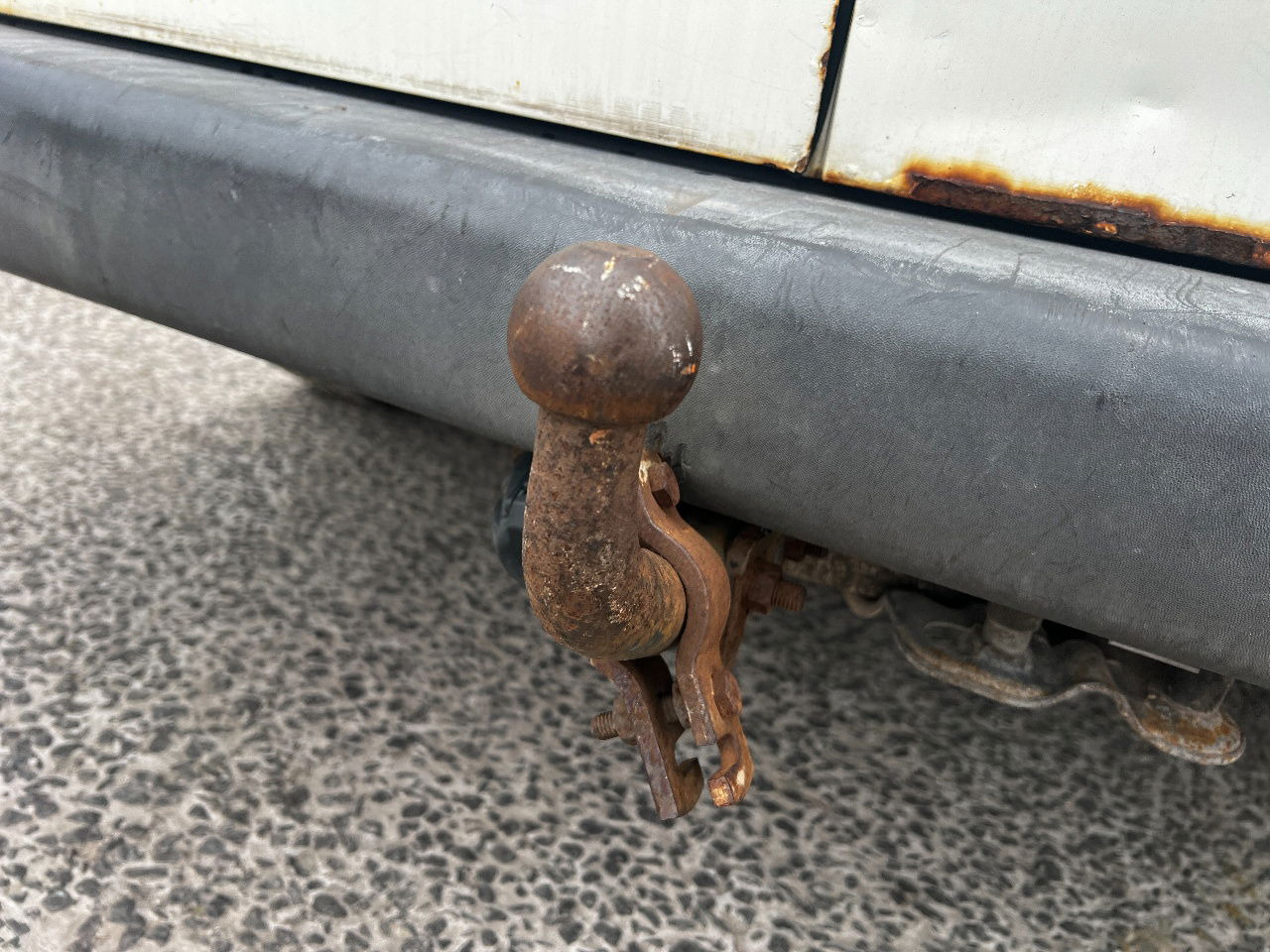 Volkswagen Transporter 2.5 tdi, 96kw, dubbele cabine - Autoutilitară compactă: Foto 5 Volkswagen Transporter 2.5 tdi, 96kw, dubbele cabine - Autoutilitară compactă: Foto 5