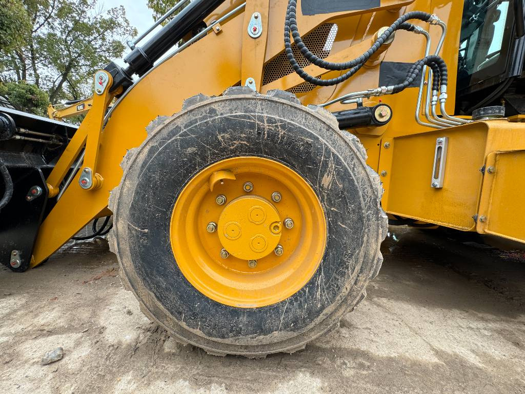 100% new CAT 420 F - Buldoexcavator: Foto 3 100% new CAT 420 F - Buldoexcavator: Foto 3