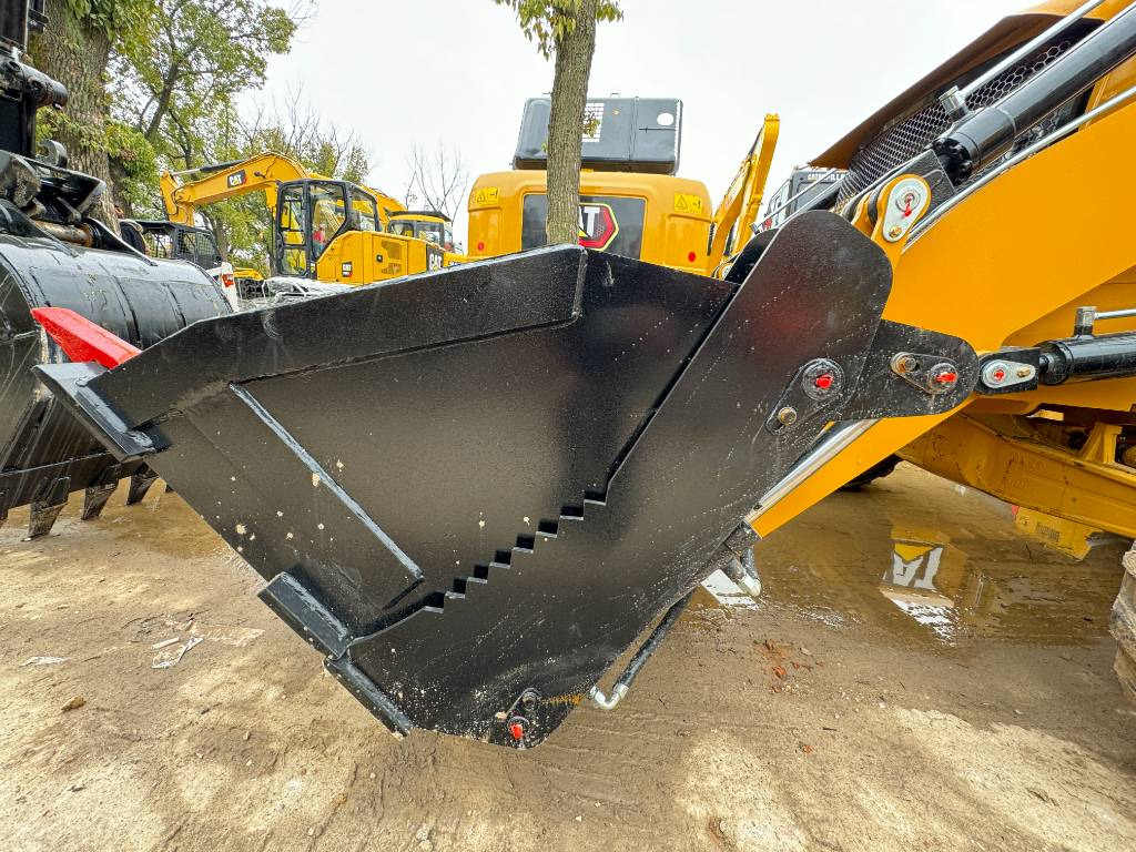 100% new CAT 420 F - Buldoexcavator: Foto 4 100% new CAT 420 F - Buldoexcavator: Foto 4