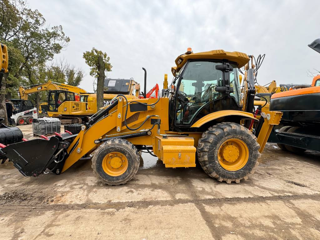 100% new CAT 420 F - Buldoexcavator: Foto 1 100% new CAT 420 F - Buldoexcavator: Foto 1