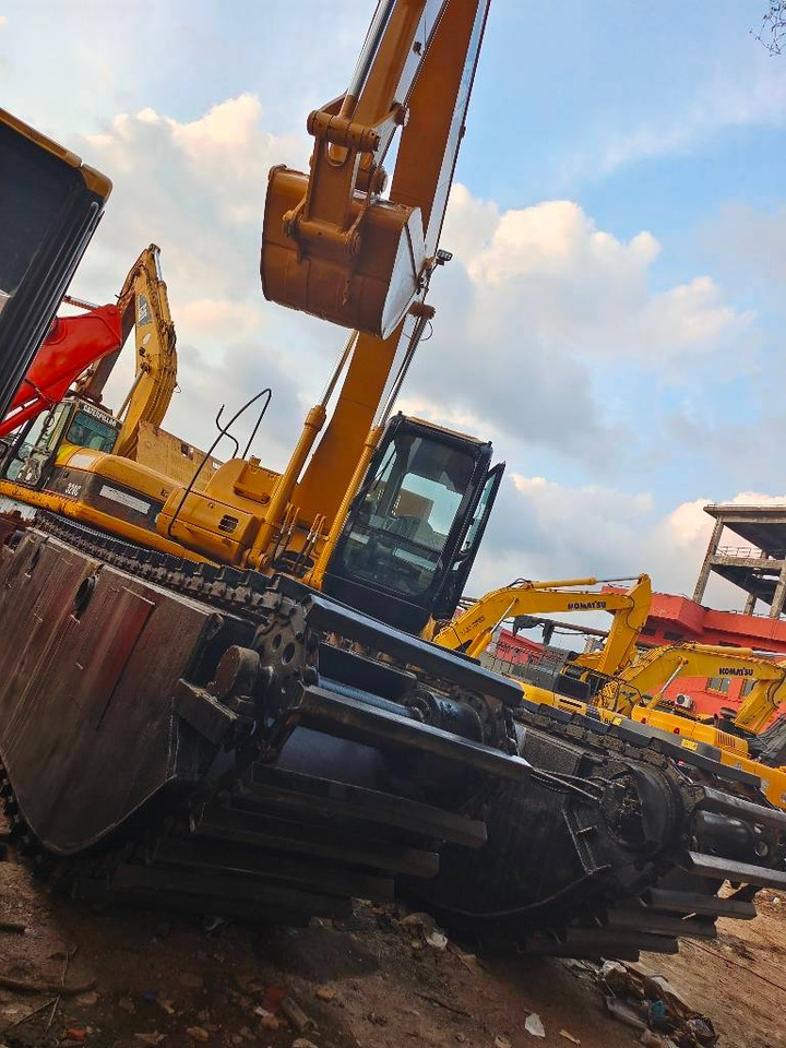 CAT 320 C - Excavator plutitoare: Foto 4 CAT 320 C - Excavator plutitoare: Foto 4