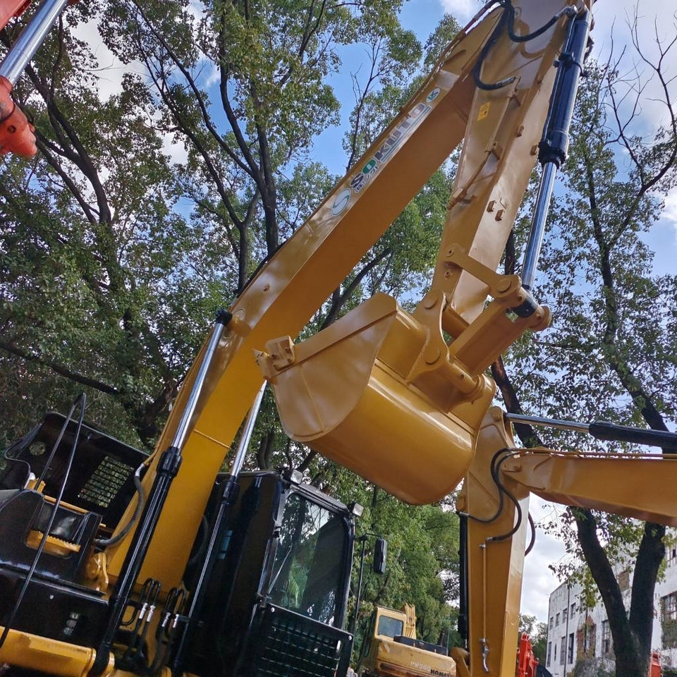 CAT 320 D - Excavator pe şenile: Foto 3 CAT 320 D - Excavator pe şenile: Foto 3