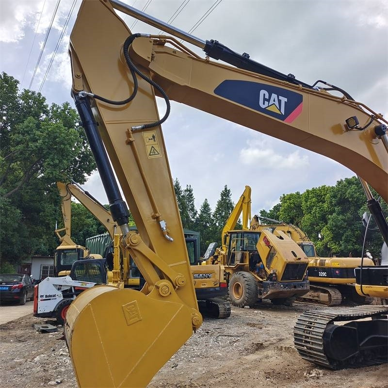 CAT 320 D L - Excavator pe şenile: Foto 3 CAT 320 D L - Excavator pe şenile: Foto 3