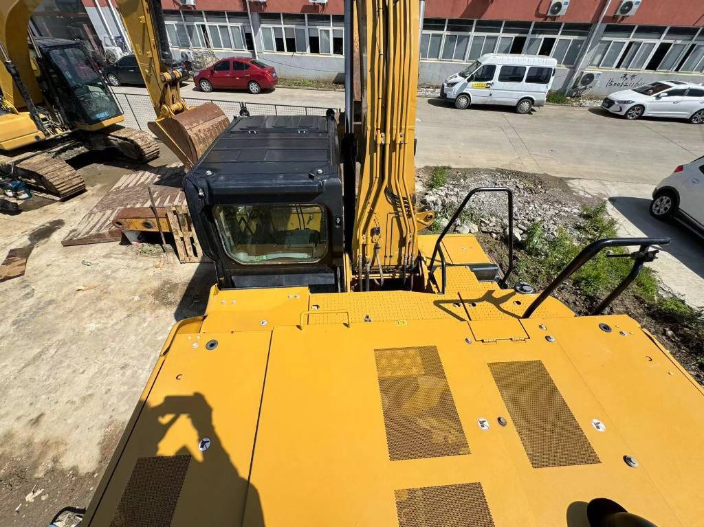 Excavator pe şenile CAT 323GC: Foto 7