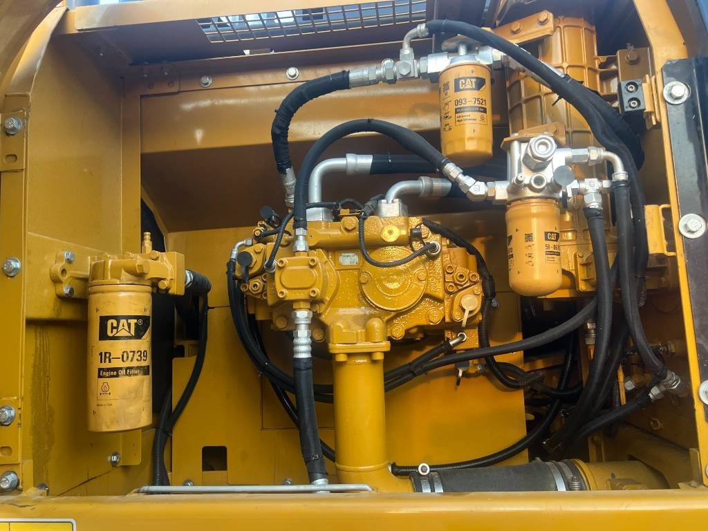 CAT 324 D - Excavator pe şenile: Foto 5 CAT 324 D - Excavator pe şenile: Foto 5