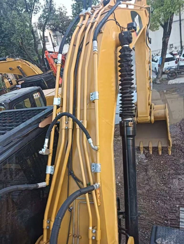 Excavator pe şenile CAT 324 D2L: Foto 14