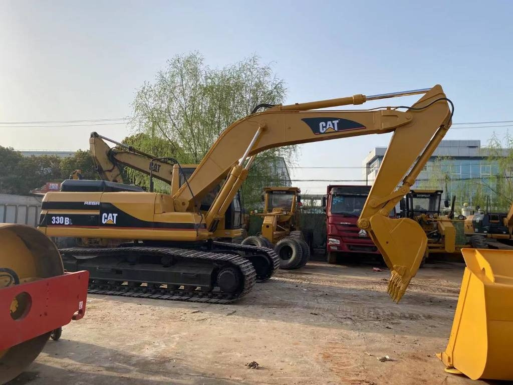 CAT 330 B L - Excavator pe şenile: Foto 1 CAT 330 B L - Excavator pe şenile: Foto 1