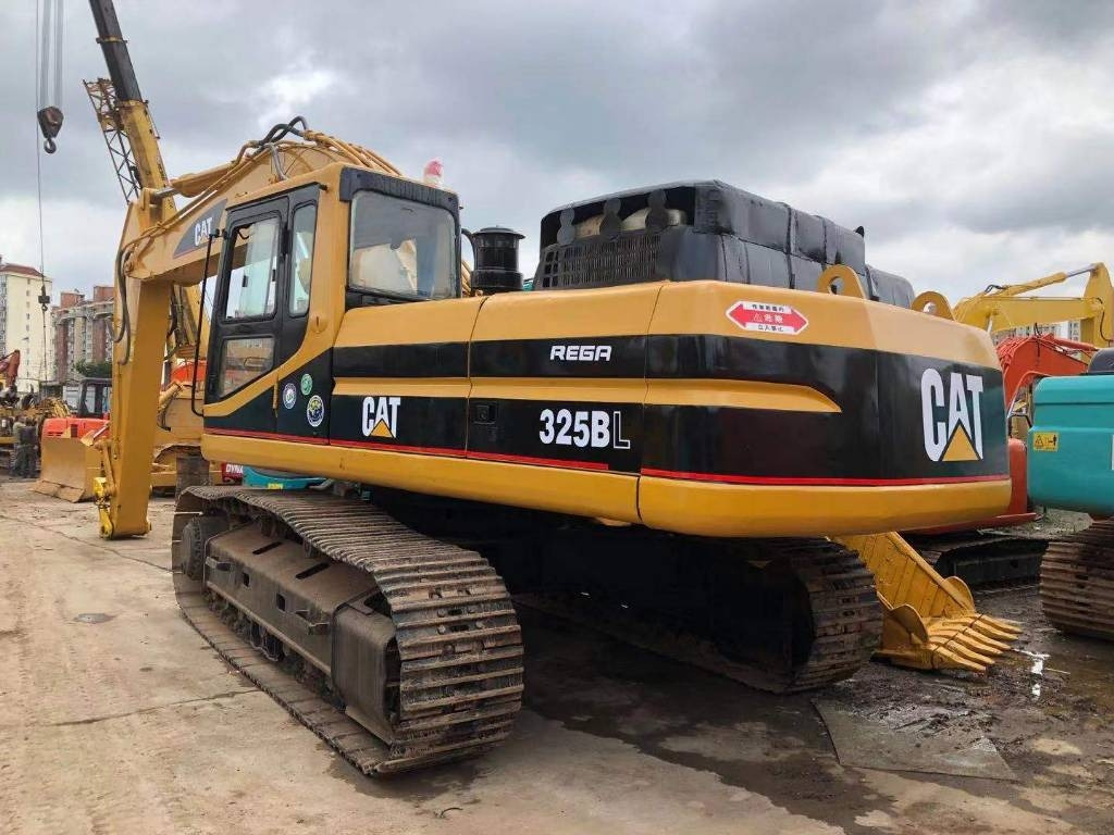 CAT 330 B L - Excavator pe şenile: Foto 1 CAT 330 B L - Excavator pe şenile: Foto 1