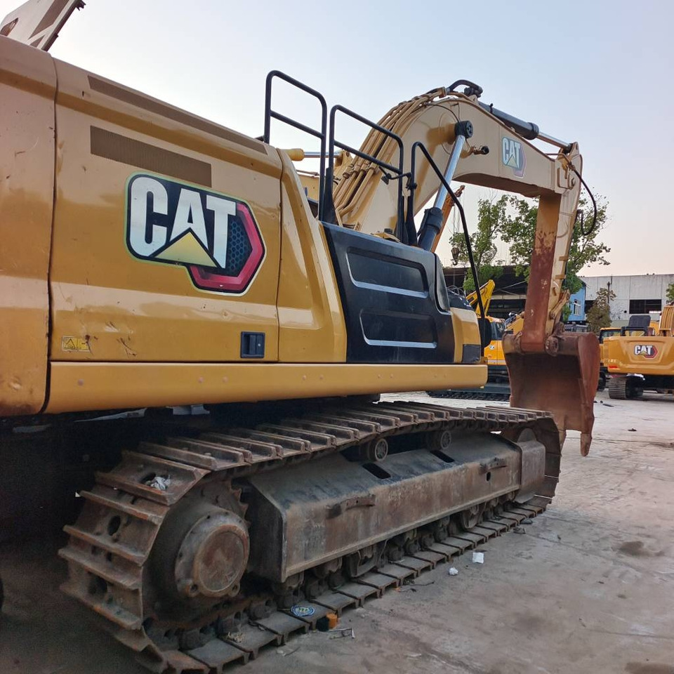 CAT 336 GC - Excavator pe şenile: Foto 1 CAT 336 GC - Excavator pe şenile: Foto 1