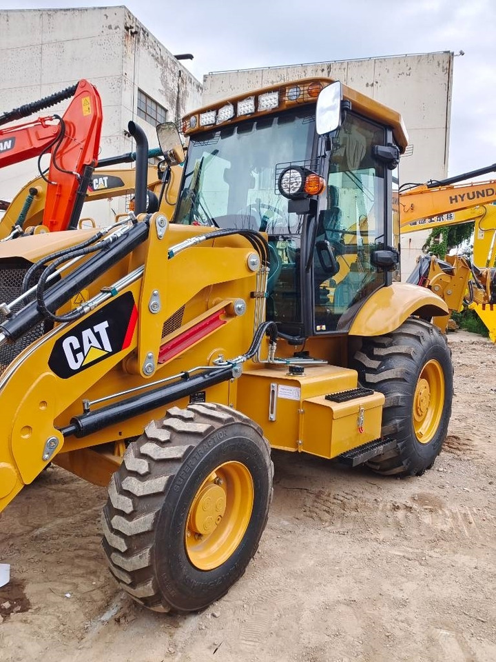CAT 420 F - Buldoexcavator: Foto 5 CAT 420 F - Buldoexcavator: Foto 5